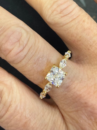 Fancy Fashion Gold Square Stone W/ Bagettes