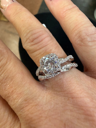 Fancy Fashion 2 piece Twist Ring W/ Twist Band