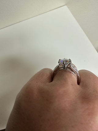 Fancy Fashion Wide Band Solitare Ring