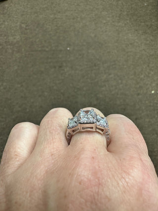 Fancy Fashion 3 Stone Ring