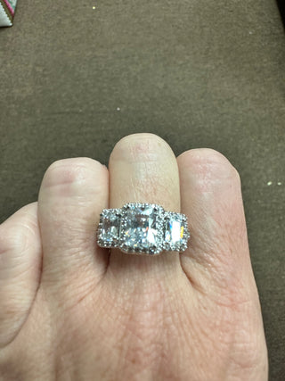 Fancy Fashion 3 Stone Ring