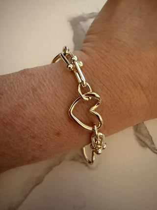 Gold Links Heart Bracelet