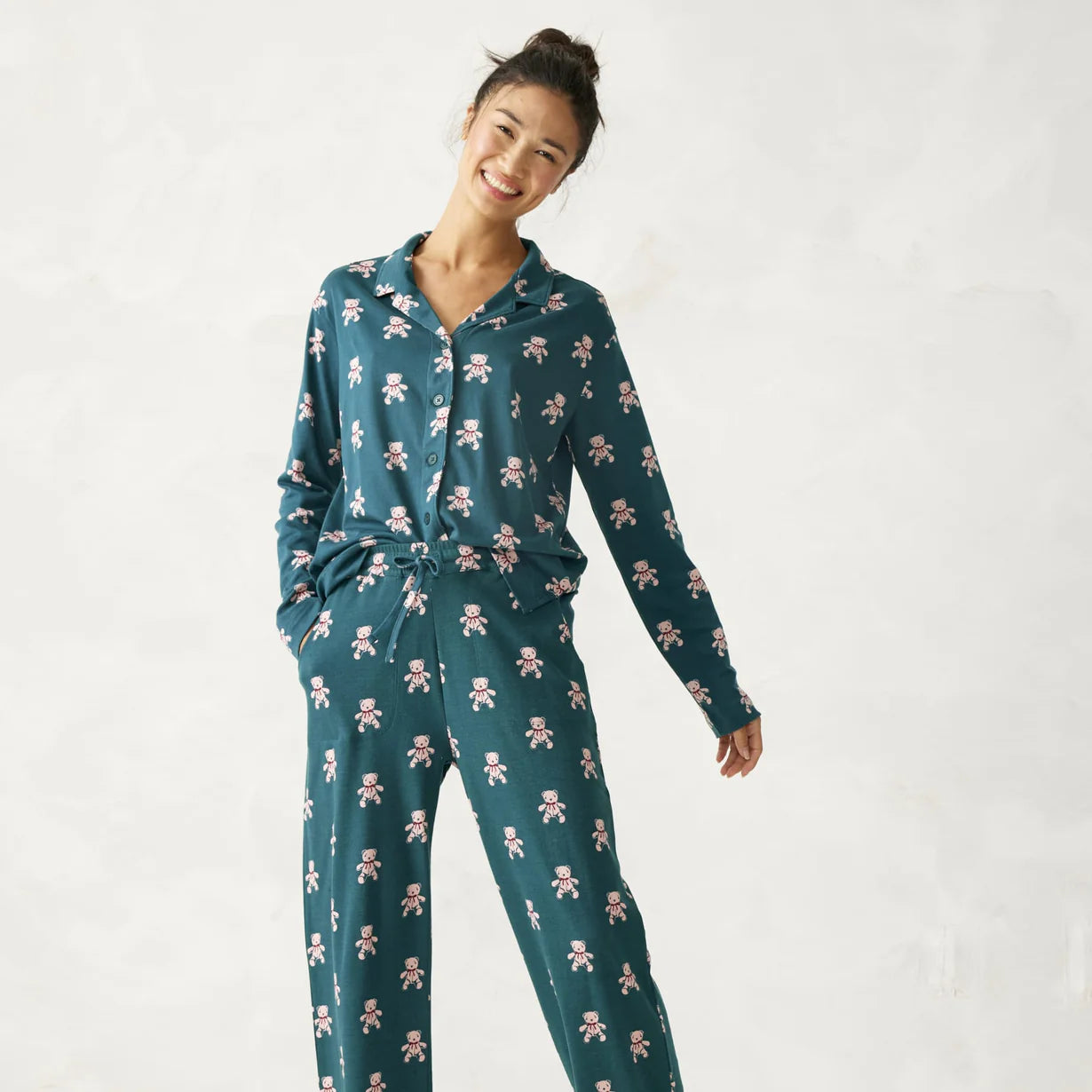 Vera Bradley Long-Sleeved Pajama Set Bear Mosaic