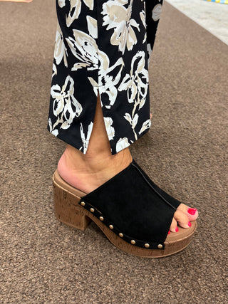 Night Fall Floral Pull On Pant