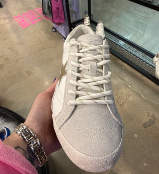Legend 15 White/Grey/ Gold Sneakers