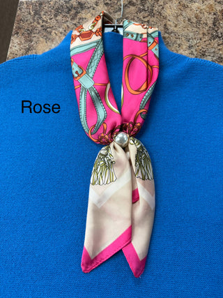 Scarf Necklace With Magnetic Pearl Closure