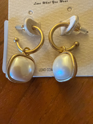 Gold Huggie Hoop With Square Pearl Drop .5" Earring