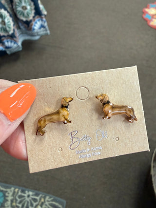 Tan Doxie Post Earrings