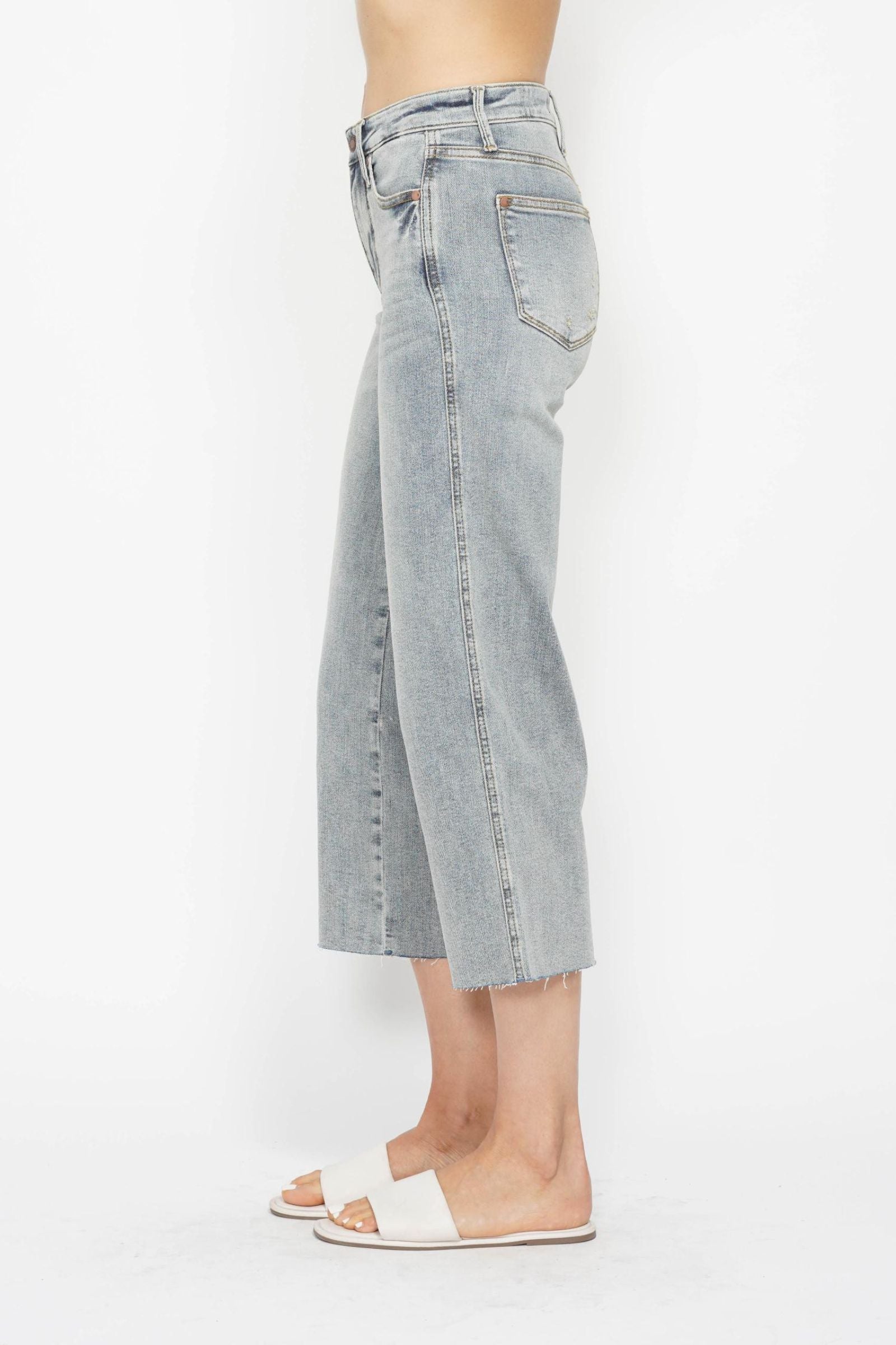 Judy Blue Jeans MR Tummy Control Raw Hem Crop Wide