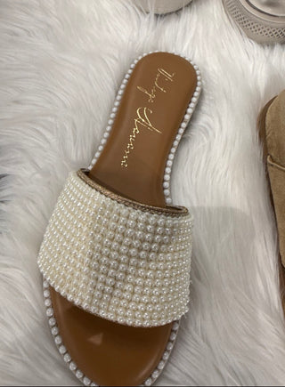 Sally Pearl White Slide