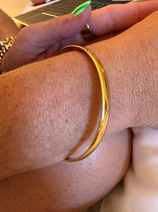 Water Resistant Flat Gold Bangle Bracelet