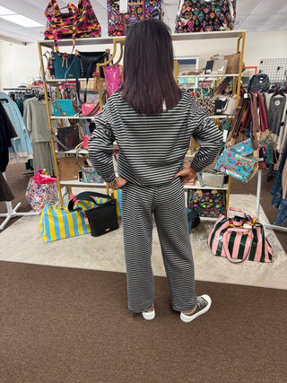 Cozy Maxx Quilt Wide Leg Pants-Black/Grey