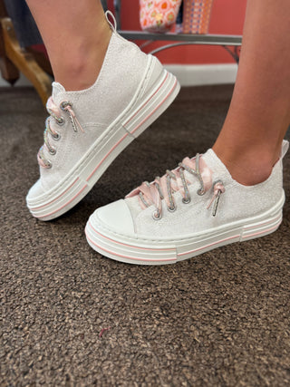 Aman Mary's Version Sneaker