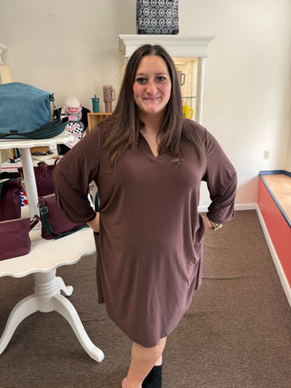 Dear Scarlett Liz Claire Solid Dress