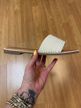 Sally Pearl White Slide