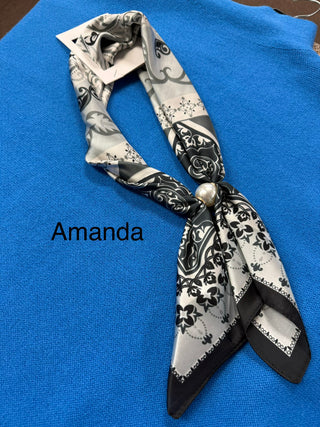Scarf Necklace With Magnetic Pearl Closure