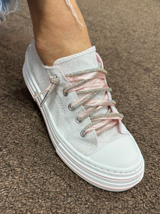 Aman Mary's Version Sneaker