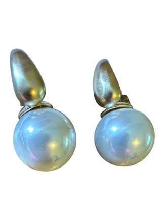 Gold Hoop With Pearl Drop Earring