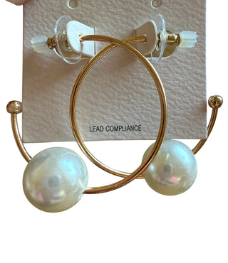 Gold Hoop With Large Pearl