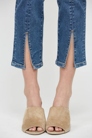 Mica Mid-Rise Slim Crop Straight