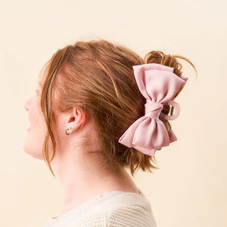 BLUSH BOW CLAW CLIP