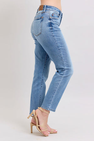 Judy Blue Mid Rise Vintage Wash Slim Fit Jean