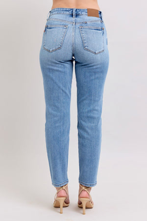 Judy Blue Mid Rise Vintage Wash Slim Fit Jean