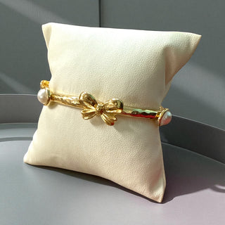 Gold Metal Bow Stretch Bracelet