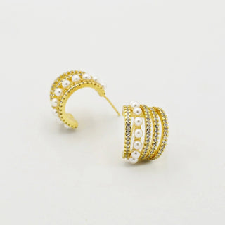 Gaia Pearly Gold Earring