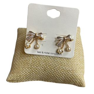 Pearl Bow Earrings
