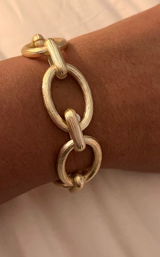 Gold Toggle Bracelet