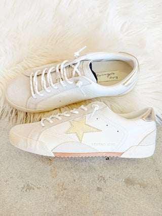 Legend 15 White/Grey/ Gold Sneakers